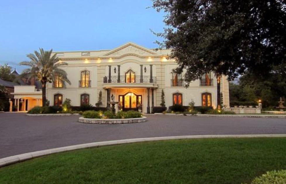 2015 Cinderella Moved to Houston the Summer of 1980