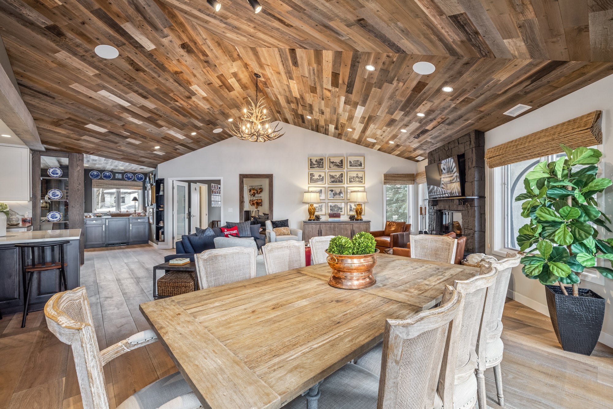 The Ritz-Calvert: Arrowhead, Colorado - REMAINING BALANCE 4 NIGHTS 12/29 - 01/02