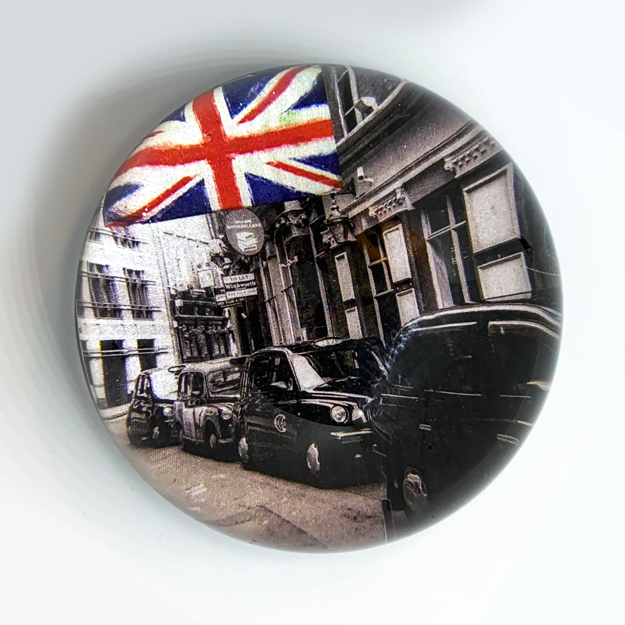 Paperweight: London Cabs